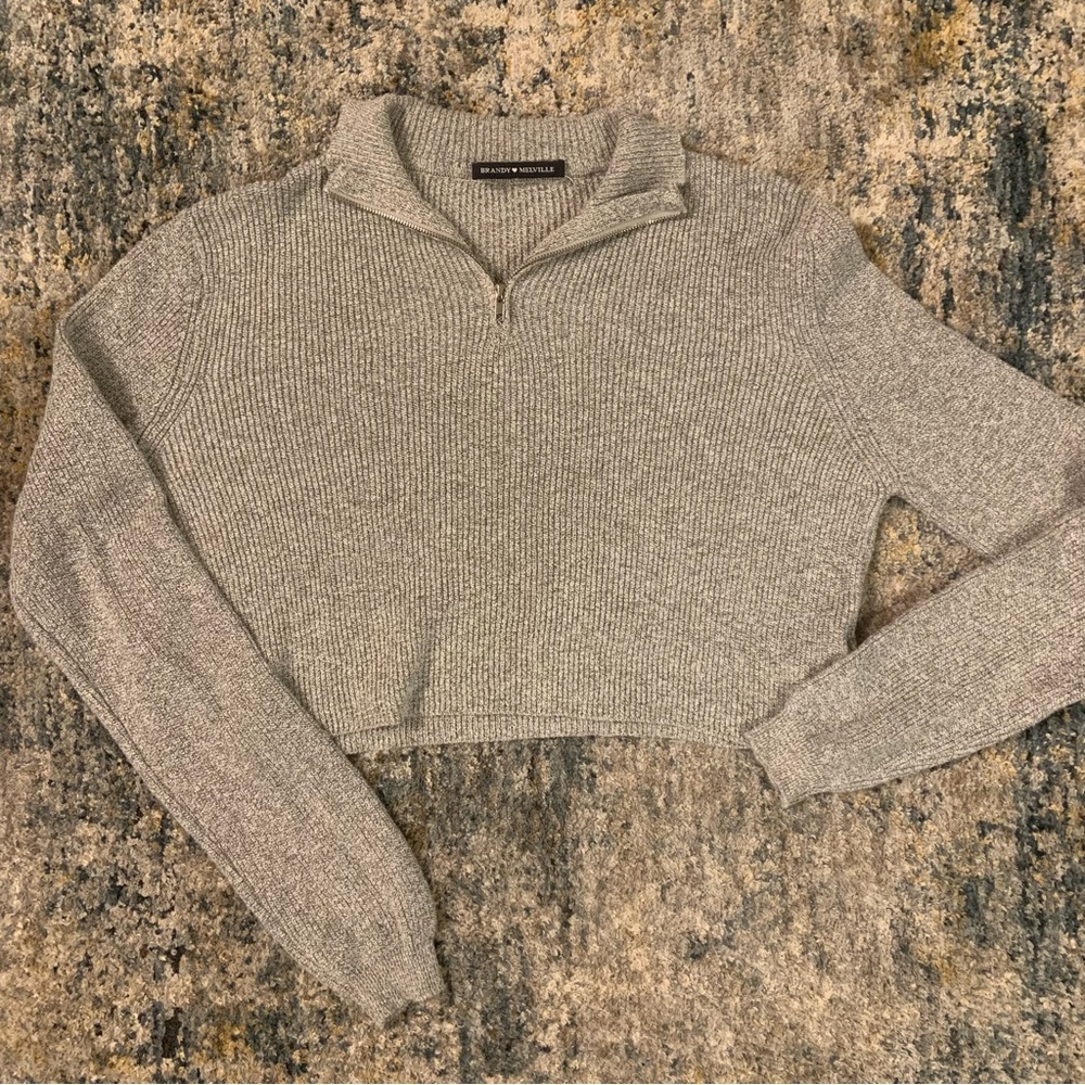 Brandy Melville cropped sweater half zip light gray